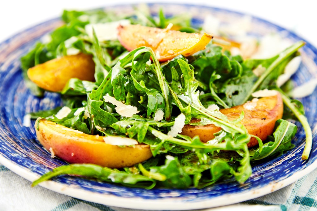 Grilled Peaches & Arugula&nbsp;Salad